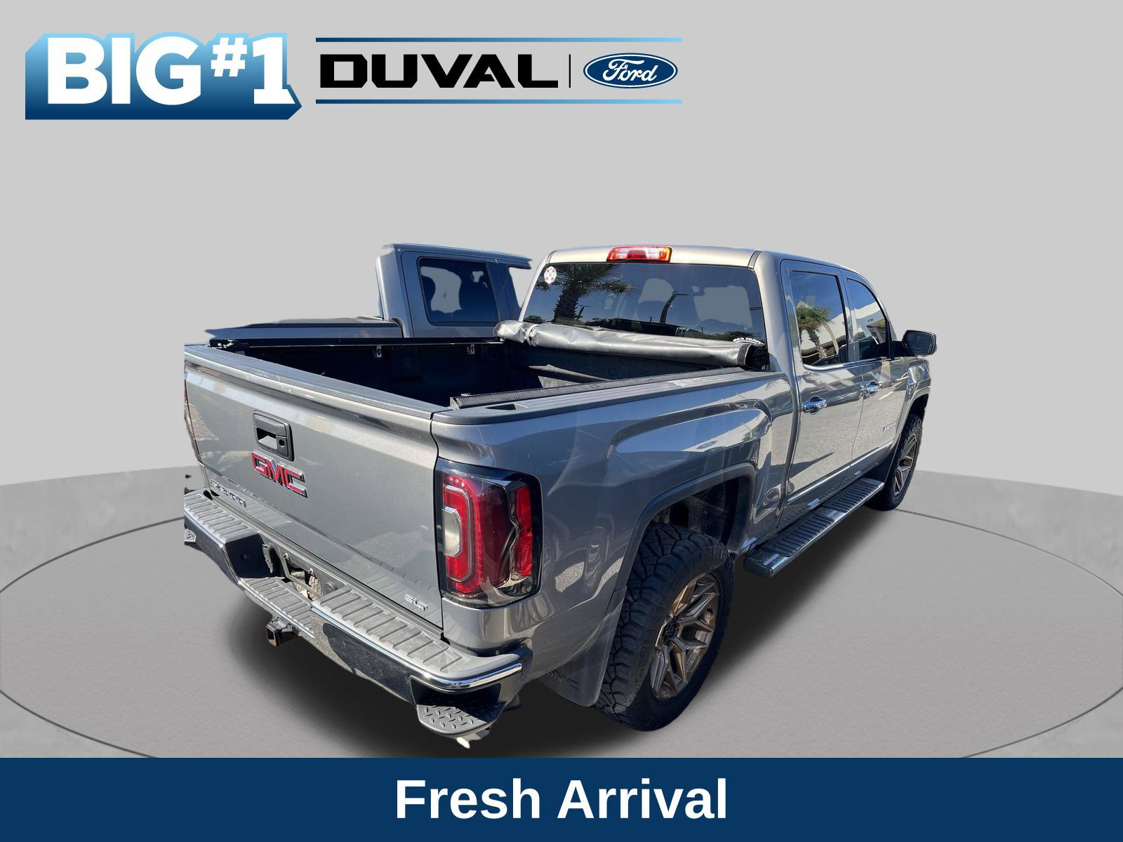Used 2017 GMC Sierra 1500 SLT w/ SLT Premium Package AWD/4WD image 4