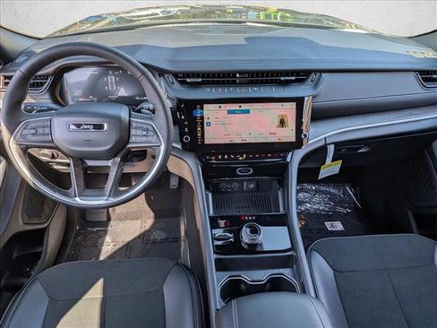 New 2026 Jeep Grand Cherokee Altitude AWD/4WD image 11