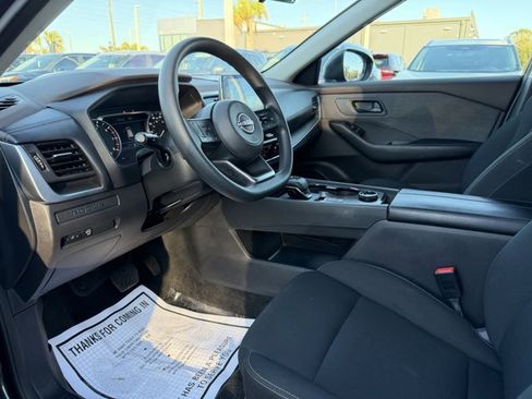 Certified 2023 Nissan Rogue S image 9