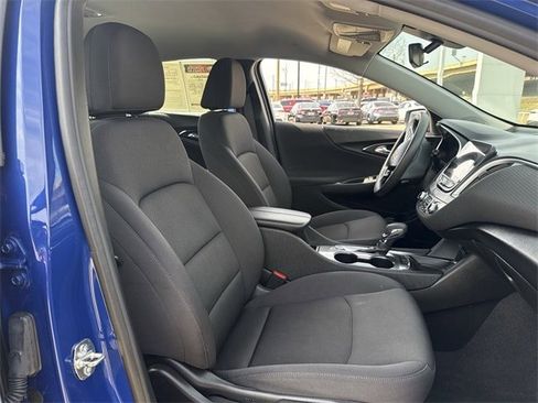 Used 2023 Chevrolet Malibu LT image 30