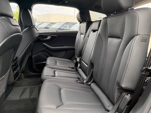 Certified 2025 Audi Q7 3.0T Premium Plus AWD/4WD image 35