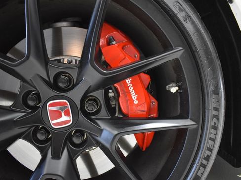 Used 2025 Honda Civic Type R image 11