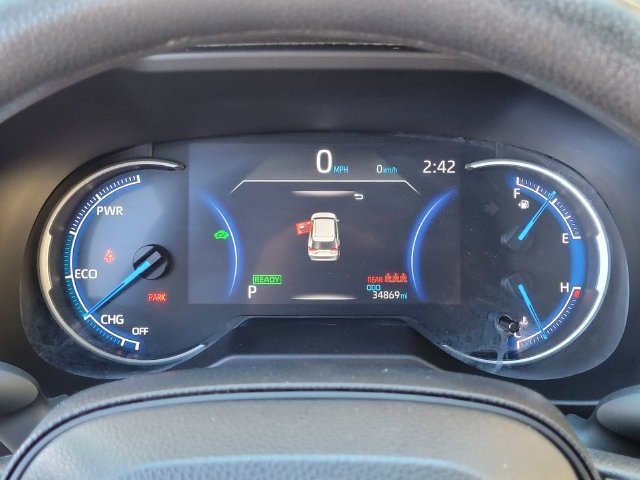 Certified 2025 Toyota RAV4 LE AWD/4WD image 27