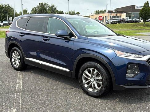 Used 2020 Hyundai Santa Fe SE AWD/4WD image 2