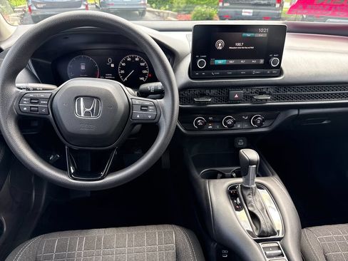 Used 2025 Honda HR-V LX image 22