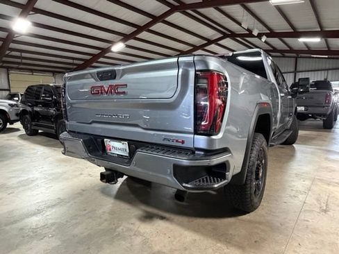 Used 2024 GMC Sierra 2500 AT4 w/ Technology Package AWD/4WD image 6