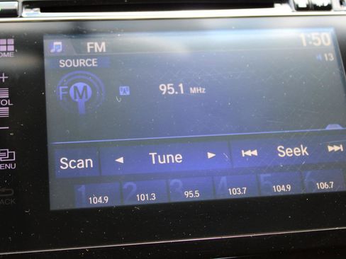 Used 2016 Honda Fit EX image 29