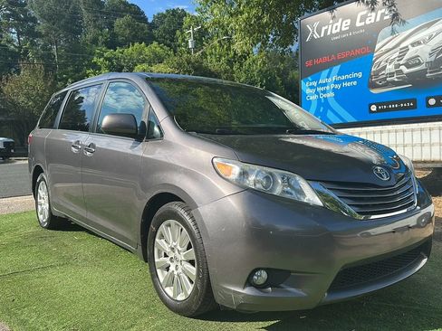 Used 2015 Toyota Sienna XLE w/ XLE Navigation Package AWD/4WD image 1