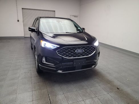 Used 2020 Ford Edge Titanium w/ Equipment Group 301A AWD/4WD image 14