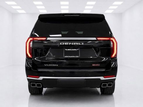 Used 2026 GMC Yukon Denali w/ Sun & Power Step Package AWD/4WD image 7