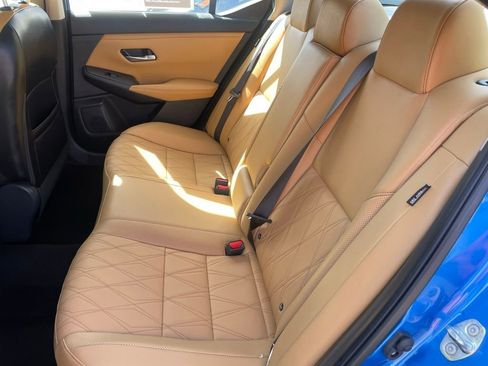 Certified 2021 Nissan Sentra SV w/ SV Premium Package FWD image 8
