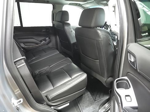 Used 2019 Chevrolet Tahoe LT AWD/4WD image 19