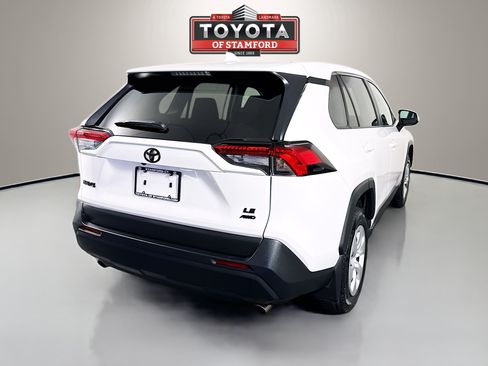 Certified 2023 Toyota RAV4 LE AWD/4WD image 7