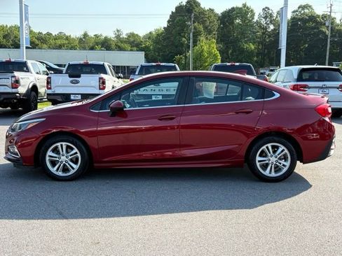 Used 2017 Chevrolet Cruze LT w/ RS Package FWD image 2