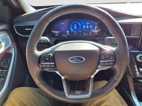 Certified 2023 Ford Explorer King Ranch w/ Technology Package AWD/4WD image 20