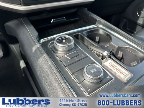 Used 2024 Ford Expedition Max XLT image 20