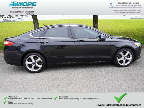 Used 2015 Ford Fusion SE w/ Equipment Group 202A FWD image 2