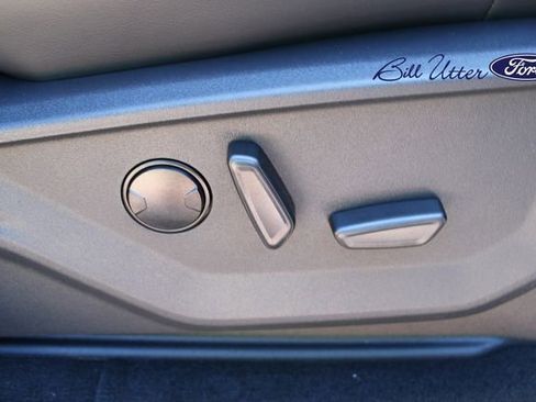 New 2025 Ford Expedition Max Platinum image 8