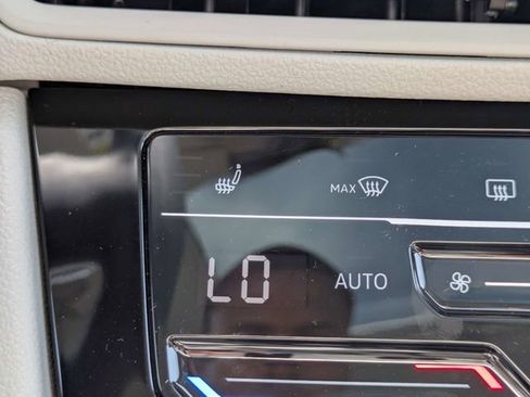 New 2026 Volkswagen Jetta SE FWD image 23