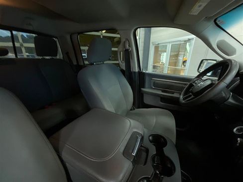 Used 2018 RAM 1500 Classic SLT w/ Protection Group AWD/4WD image 27
