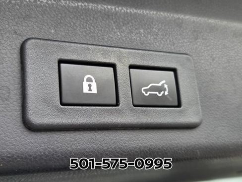 Used 2023 Subaru Ascent Limited AWD/4WD image 16