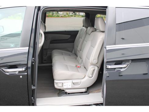 Used 2012 Honda Odyssey EX-L image 11