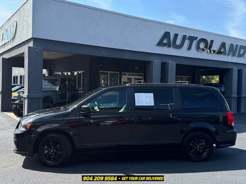 Used 2019 Dodge Grand Caravan GT FWD image 4