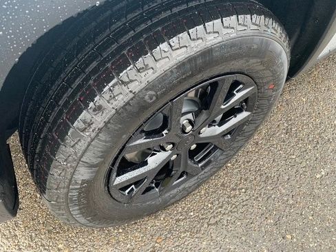 New 2026 Jeep Grand Cherokee Laredo image 11