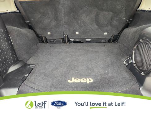 Used 2013 Jeep Wrangler Unlimited Sahara w/ Connectivity Group AWD/4WD image 33
