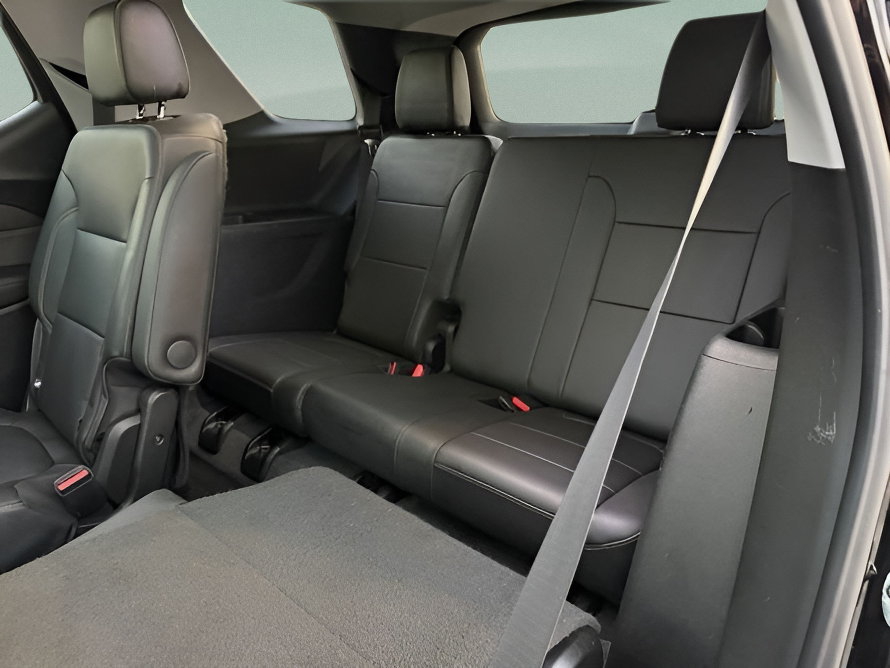 Used 2020 Chevrolet Traverse Premier w/ Redline Edition AWD/4WD image 27