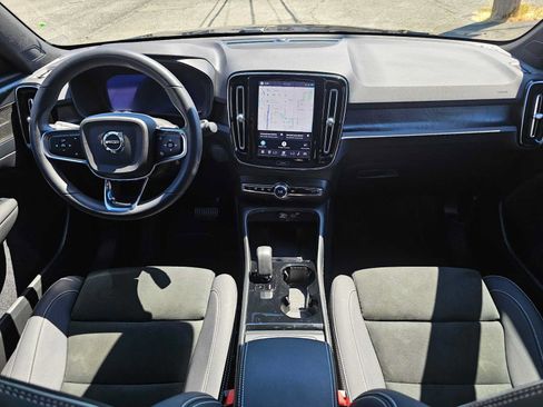 Certified 2023 Volvo C40 P8 Recharge Ultimate AWD/4WD image 19