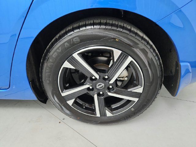 Used 2025 Nissan Sentra SV FWD image 40