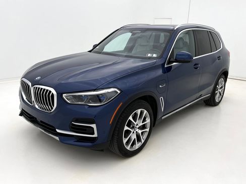 Used 2023 BMW X5 xDrive45e w/ Executive Package image 4