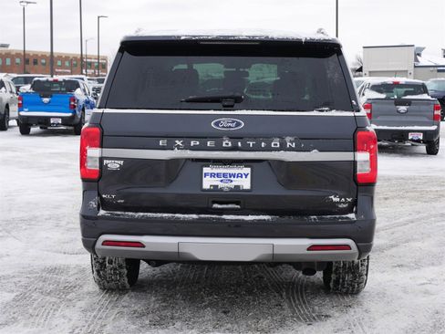Certified 2024 Ford Expedition Max XLT image 4