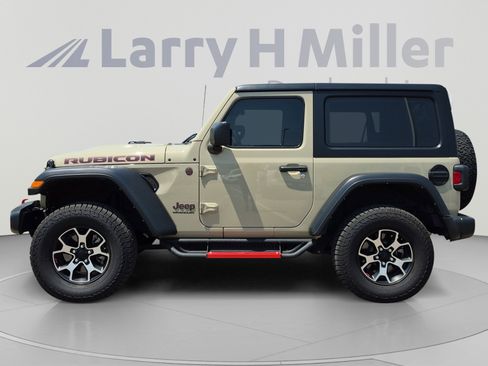 Used 2022 Jeep Wrangler Rubicon AWD/4WD image 2