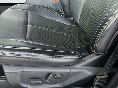 Used 2020 Ford F250 Lariat w/ Lariat Ultimate Package image 24