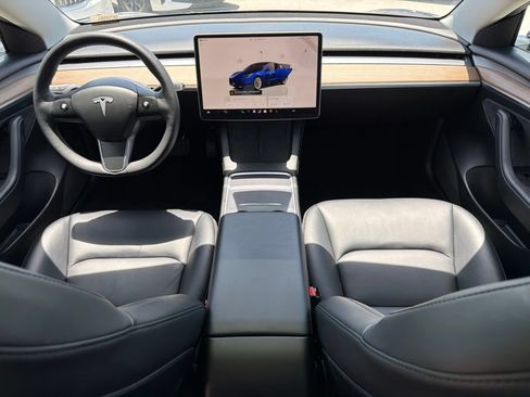 Used 2022 Tesla Model 3 RWD image 5