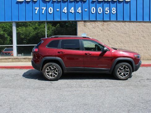 Used 2020 Jeep Cherokee Trailhawk w/ Cold Weather Group AWD/4WD image 28
