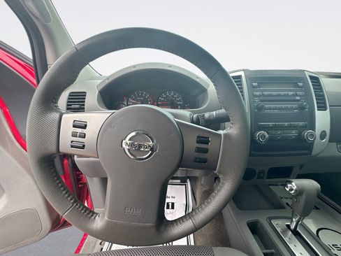 Used 2011 Nissan Frontier SV w/ SV Premium Utility Pkg RWD image 16