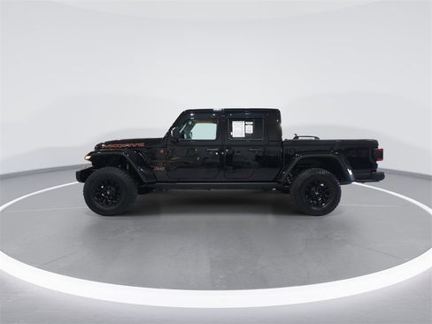Used 2025 Jeep Gladiator Mojave image 5