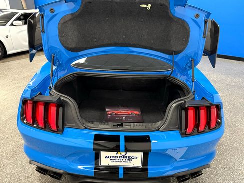 Used 2022 Ford Mustang Shelby GT500 w/ Carbon Fiber Track Pack image 23