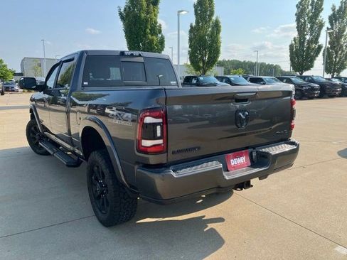 Used 2020 RAM 2500 Laramie w/ Night Edition AWD/4WD image 8