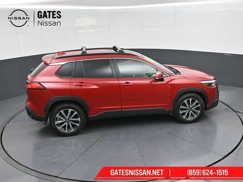 Used 2022 Toyota Corolla Cross XLE w/ Convenience Package image 60