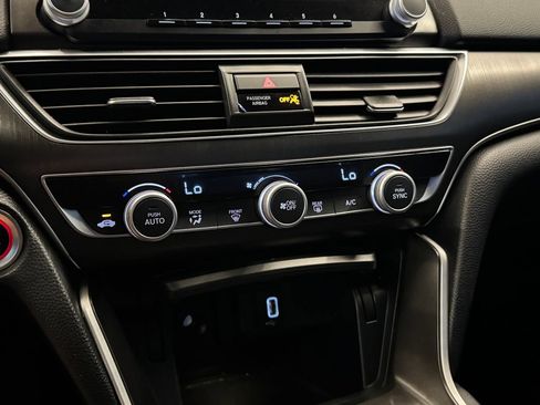 Used 2018 Honda Accord LX image 15
