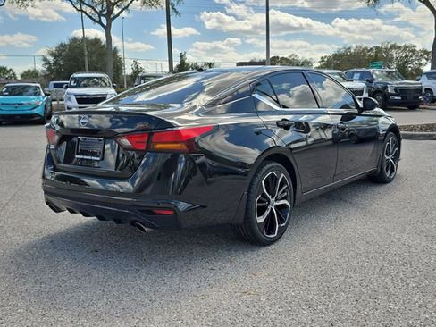 Certified 2024 Nissan Altima 2.5 SR w/ SR Premium Package image 8