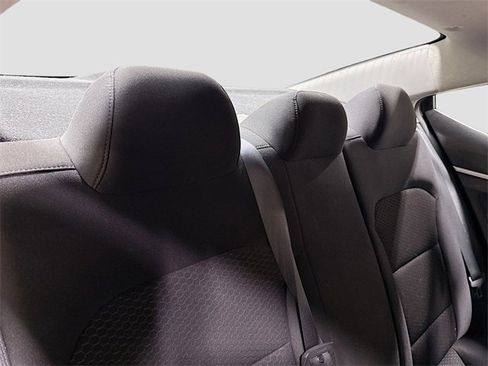 Used 2019 Hyundai Elantra SE w/ Cargo Package image 22