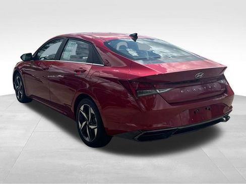 Used 2023 Hyundai Elantra Limited FWD image 7