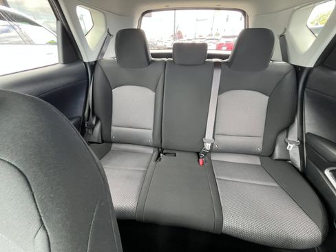 Used 2025 Kia Soul LX w/ LX Technology Package FWD image 38