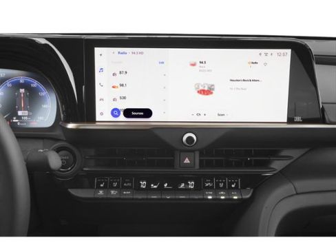 Used 2023 Toyota Crown Platinum AWD/4WD image 10