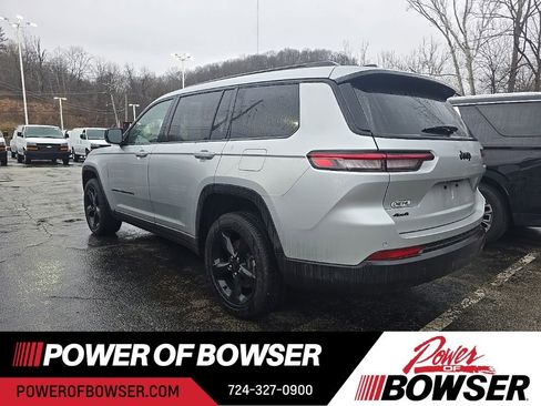 Used 2025 Jeep Grand Cherokee L Altitude image 8